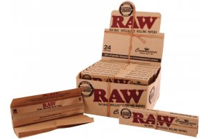 Papírky a filtry RAW CONNOISSEUR 32ks v balení | box 24ks